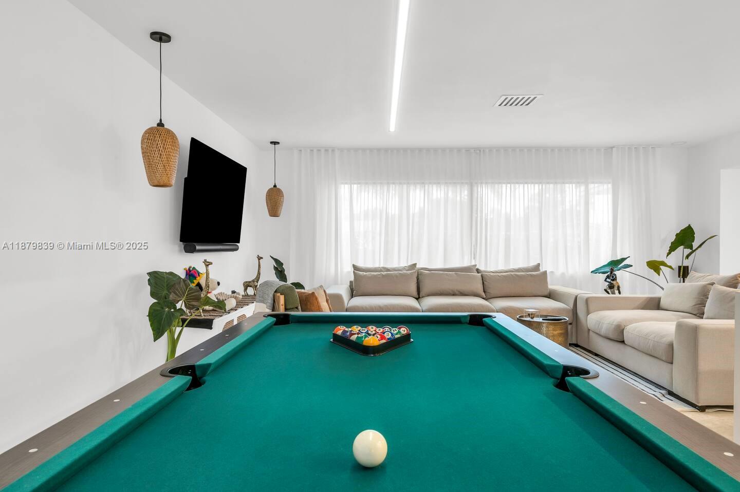 CORAL RIDGE ISLES - Residential Lease