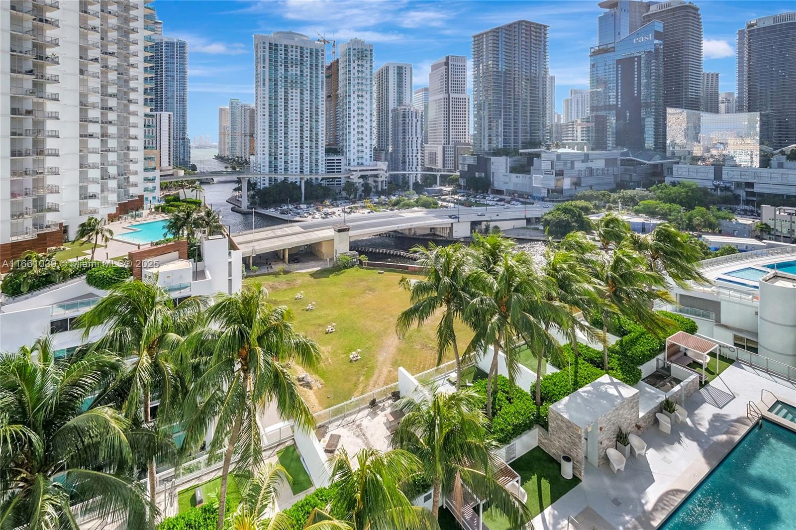 IVY CONDO - Residential