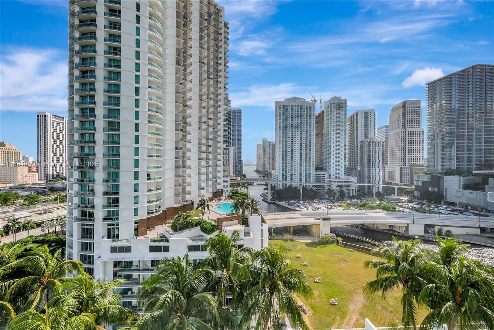 IVY CONDO - Residential