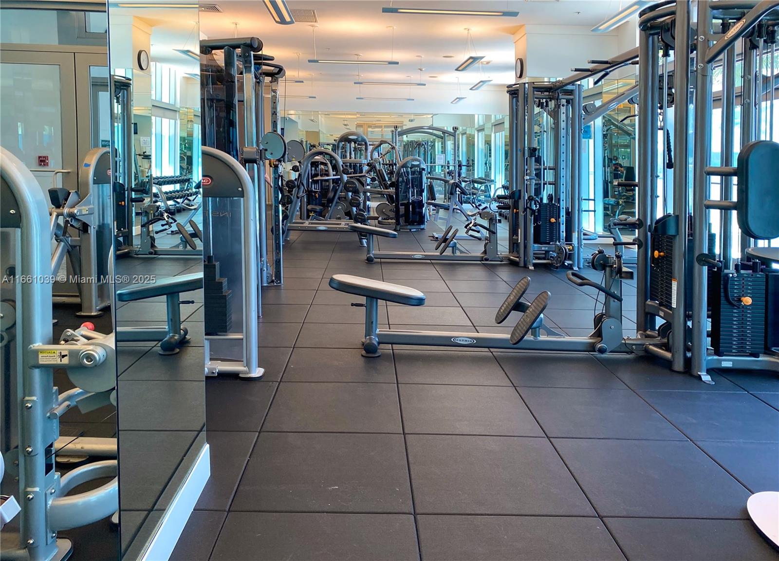 IVY CONDO - Residential