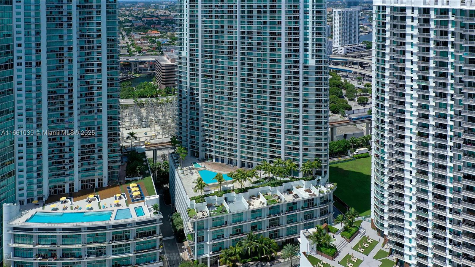 IVY CONDO - Residential