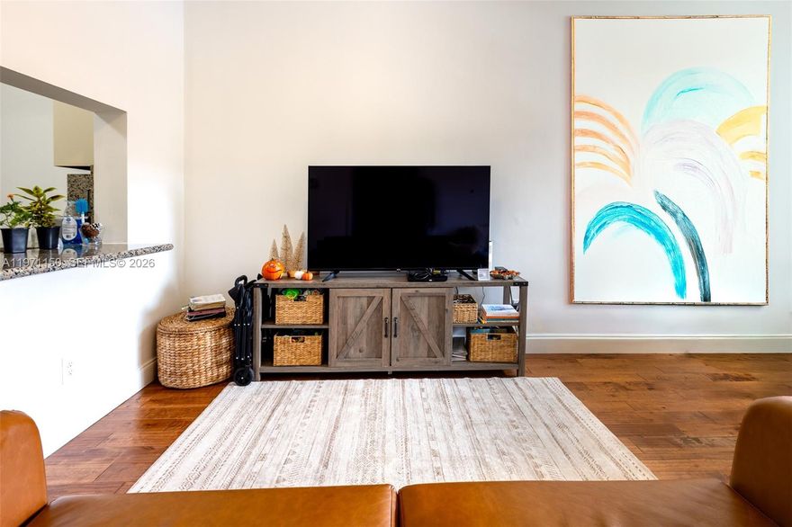 Discover this must-see 1BR/1BA unit in the all-ages, pet-friendly gated community of Boca Cove! Features include an open kitchen w/ granite countertops, stainless steel appliances, and full-size dishwasher, wood floors, updated bathroom, spacious bedroom w/ walk-in closet, in-unit washer/dryer, and vaulted ceilings for plenty of natural light. Impact windows and gated security. New roof (2024), A/C (2019) Water heater 2026, new Range 2026 new dishwasher. Amenities: pool, tennis, gym, clubhouse. HOA includes water, cable, insurance. Prime west Boca location near 441, beaches, golf, and mall.