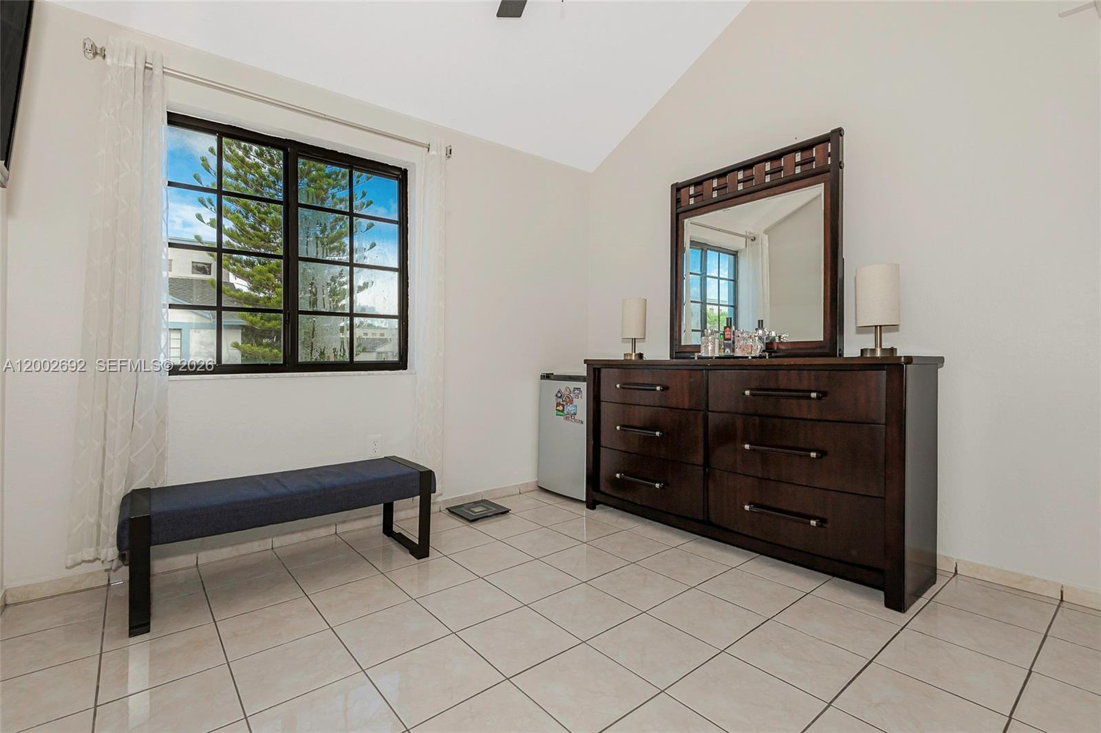 INTERNATIONAL PRINCESS - Residential