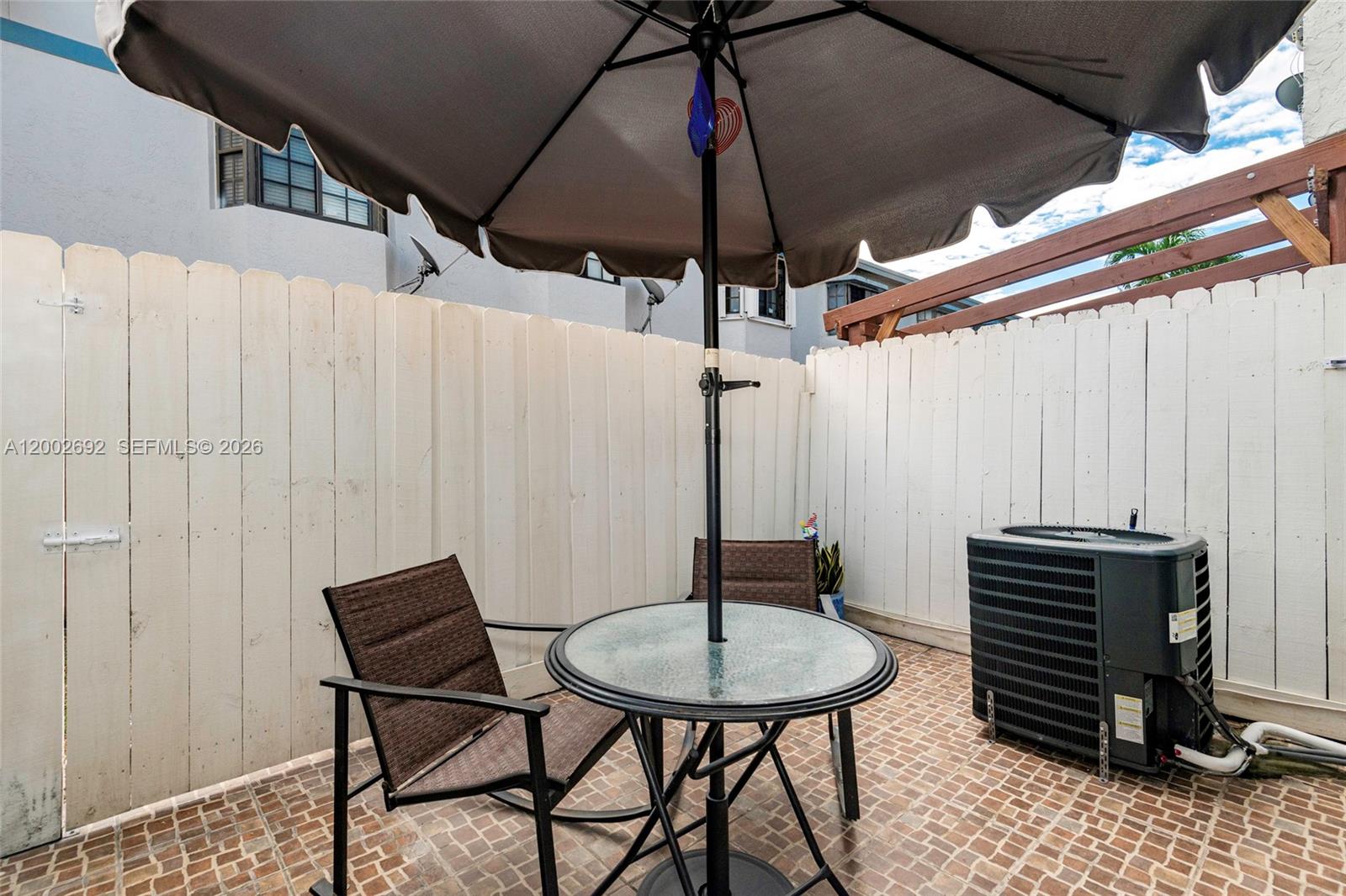 INTERNATIONAL PRINCESS - Residential