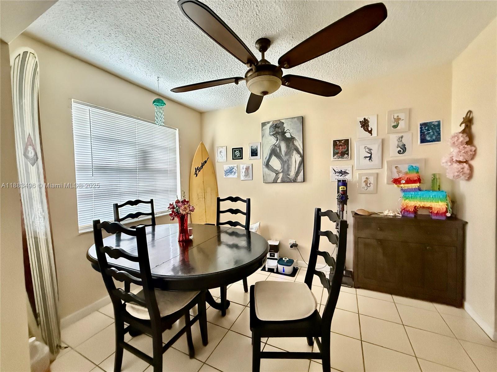 PALM VILLAGE CLUB CONDO - Residential Lease