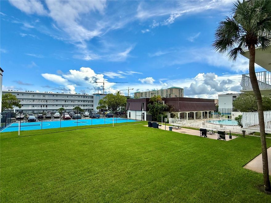 VERY NICE 1 BED / 1 BATH CONDO IN GOOD CONDITION! VINYL FLOORING IN THE BEDROOM, TILE IN THE LIVING ROOM, OPEN CONCEPT WITH LARGE LAYOUT***AMENITIES: BEAUTIFUL COMMUNITY POOL, TENNIS COURTS, FITNESS CENTER, CLUBHOUSE, ELEVATOR, AND LAUNDRY FACILITY***GREAT LOCATION: CLOSE TO RESTAURANTS, PUBLEX, DANIA POINTE WITH SHOPPING & DINING, FORT LAUDERDALE AIRPORT, MAJOR HIGHWAYS, AND JUST MINUTES TO THE BEACH. SCHOOLS AND PARKS NEARBY***AVAILABLE FROM NOVEMBER 15, 2025.