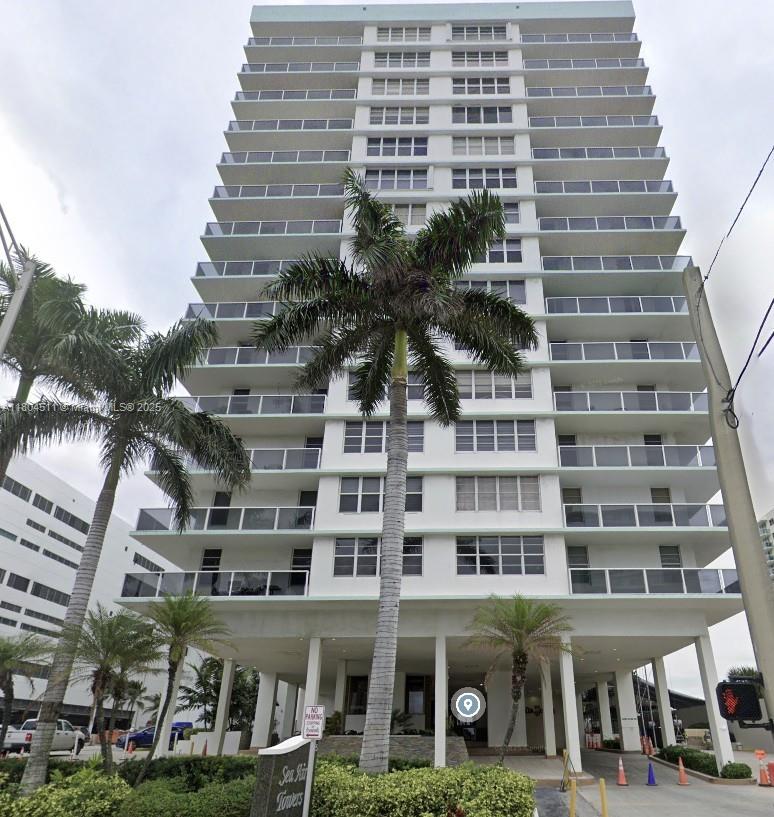 3725 S Ocean Dr 1014, Hollywood, Broward County, Florida - 2 Bedrooms  
2 Bathrooms - 