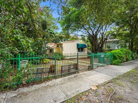 2295 SW 16th Ct Miami FL 33145