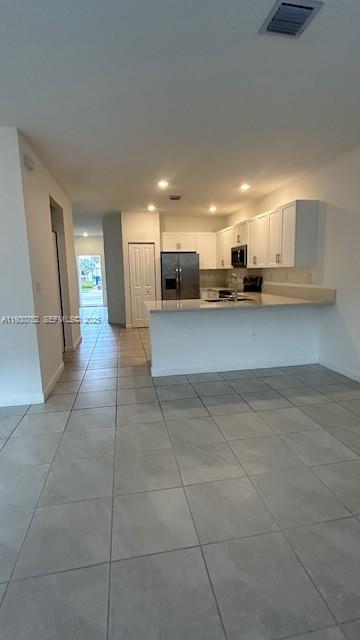 SILVER PALM RESIDENTIAL H - Residential Lease