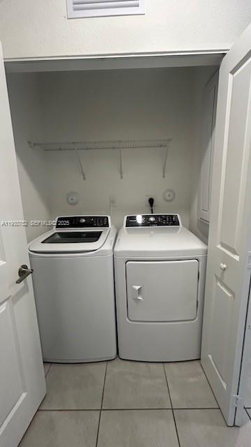 SILVER PALM RESIDENTIAL H - Residential Lease