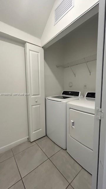 SILVER PALM RESIDENTIAL H - Residential Lease