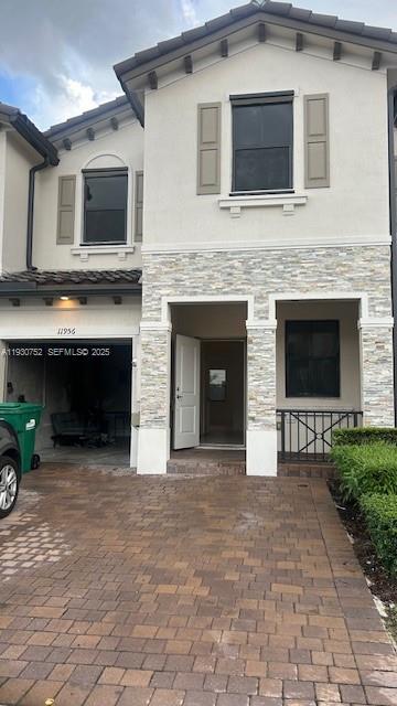 SILVER PALM RESIDENTIAL H - Residential Lease