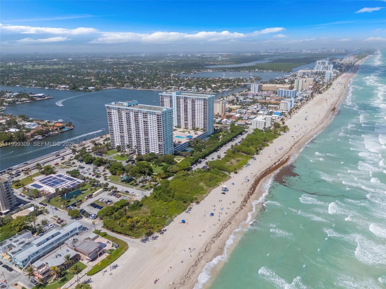 SUMMIT CONDO - Residential