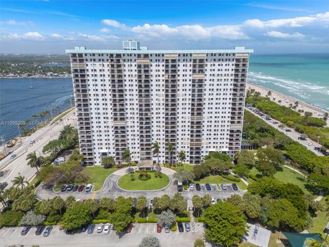 Photo of 1201 S Ocean Dr #110S, Hollywood, FL 33019 (MLS # A11999309)