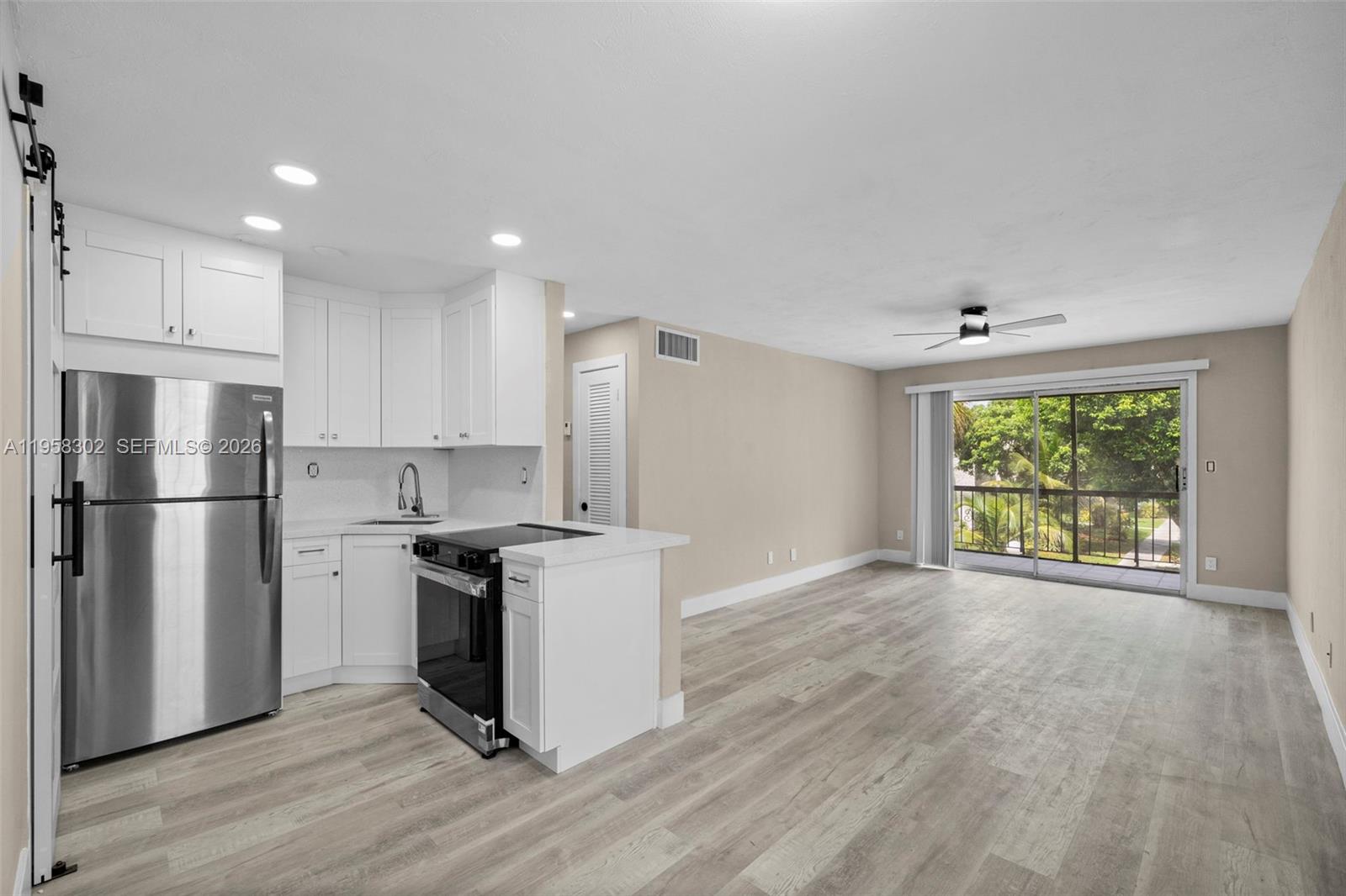 CASA GRANADA CONDO - Residential