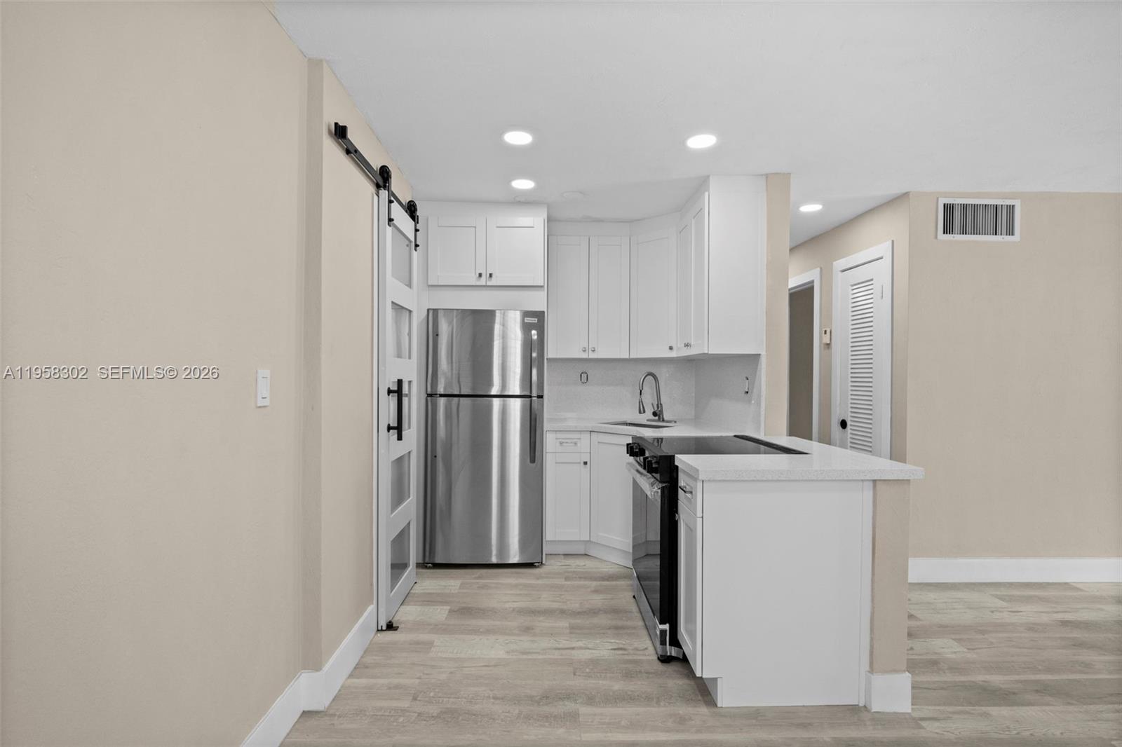 CASA GRANADA CONDO - Residential