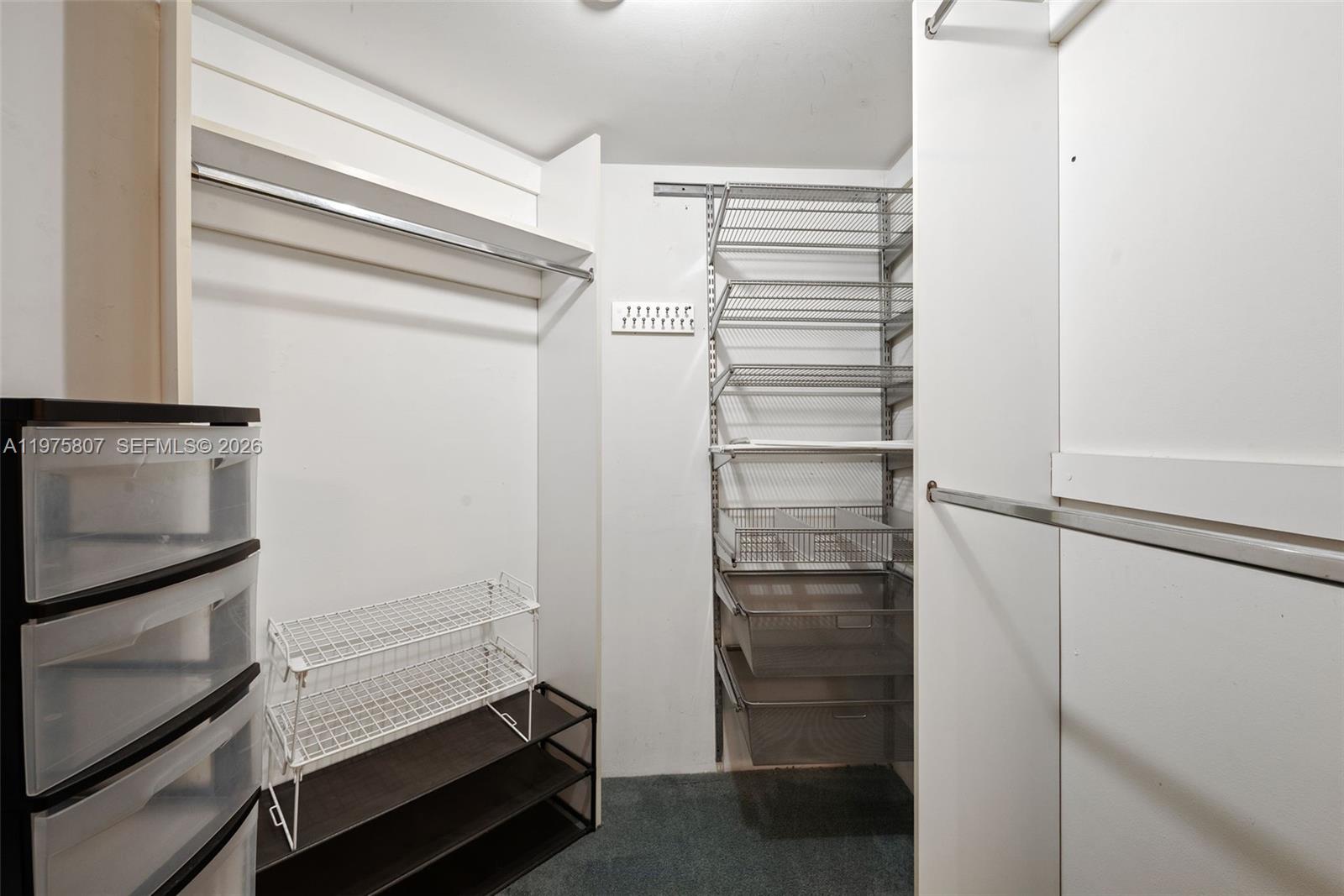 MYSTIC POINTE CONDO NO TH - Residential