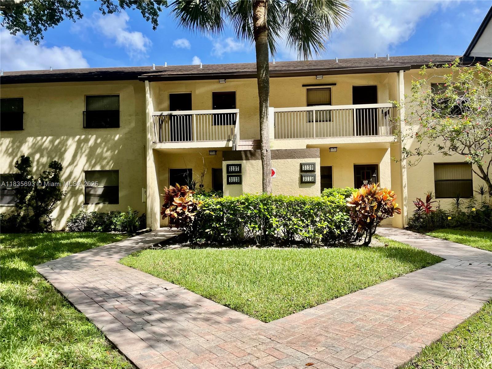 3137 S Carambola Cir S 2369, Coconut Creek, FL, 33066/$245,000 1 3137 S Carambola Cir S 2369