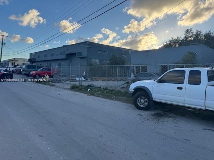 This centrally located 4,600 sq ft freestanding industrial warehouse, set on a spacious 18,392 sq ft lot, presents a fantastic opportunity for businesses seeking ample space and strategic positioning. With its generous dimensions and prime location, this property is ideal for various industrial uses, offering potential for expansion or customization to suit specific operational needs. Don't miss out on this chance to secure a valuable asset in a vibrant area.