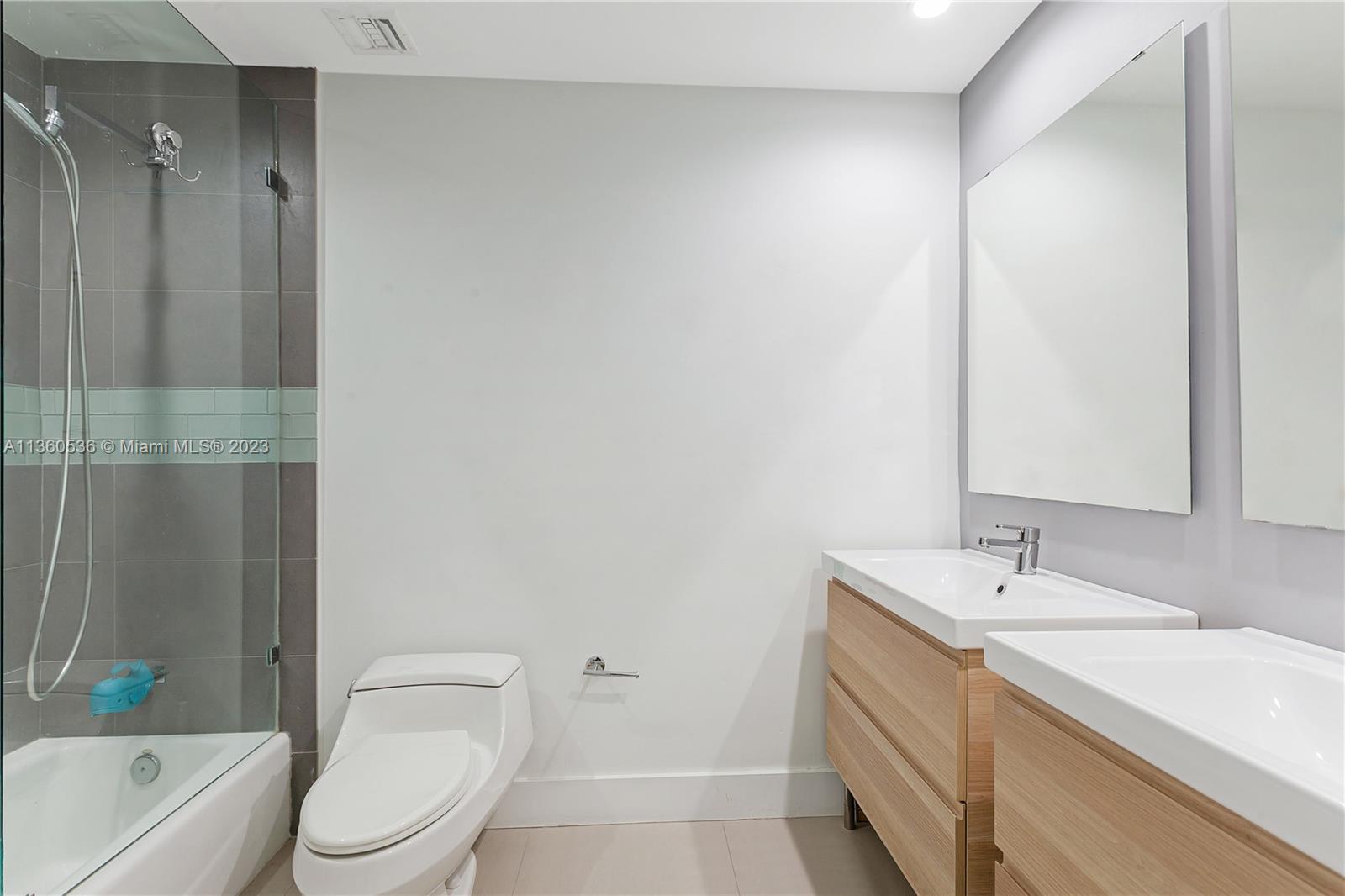 THREE TEQUESTA POINT CONDO - Residential