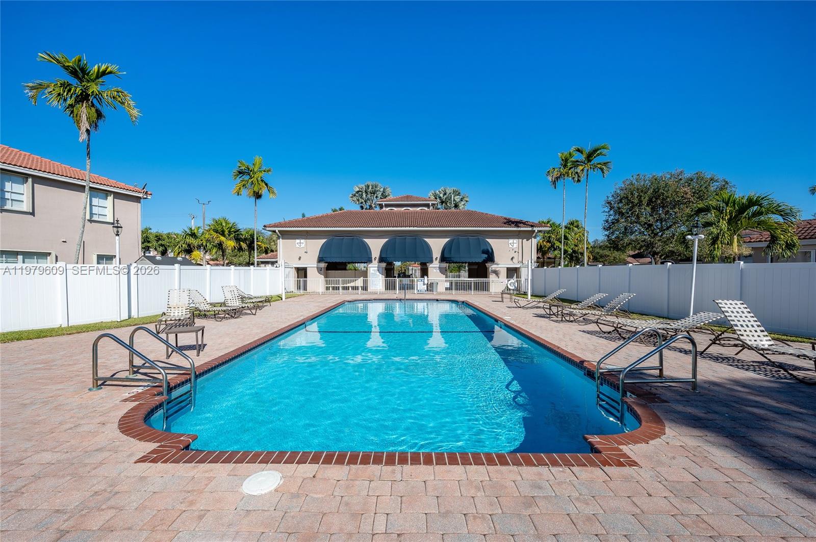 RIVERSIDE AT BISC NATL PK - Residential