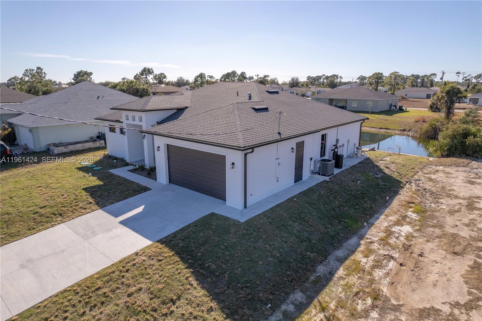 CAPE CORAL - Residential