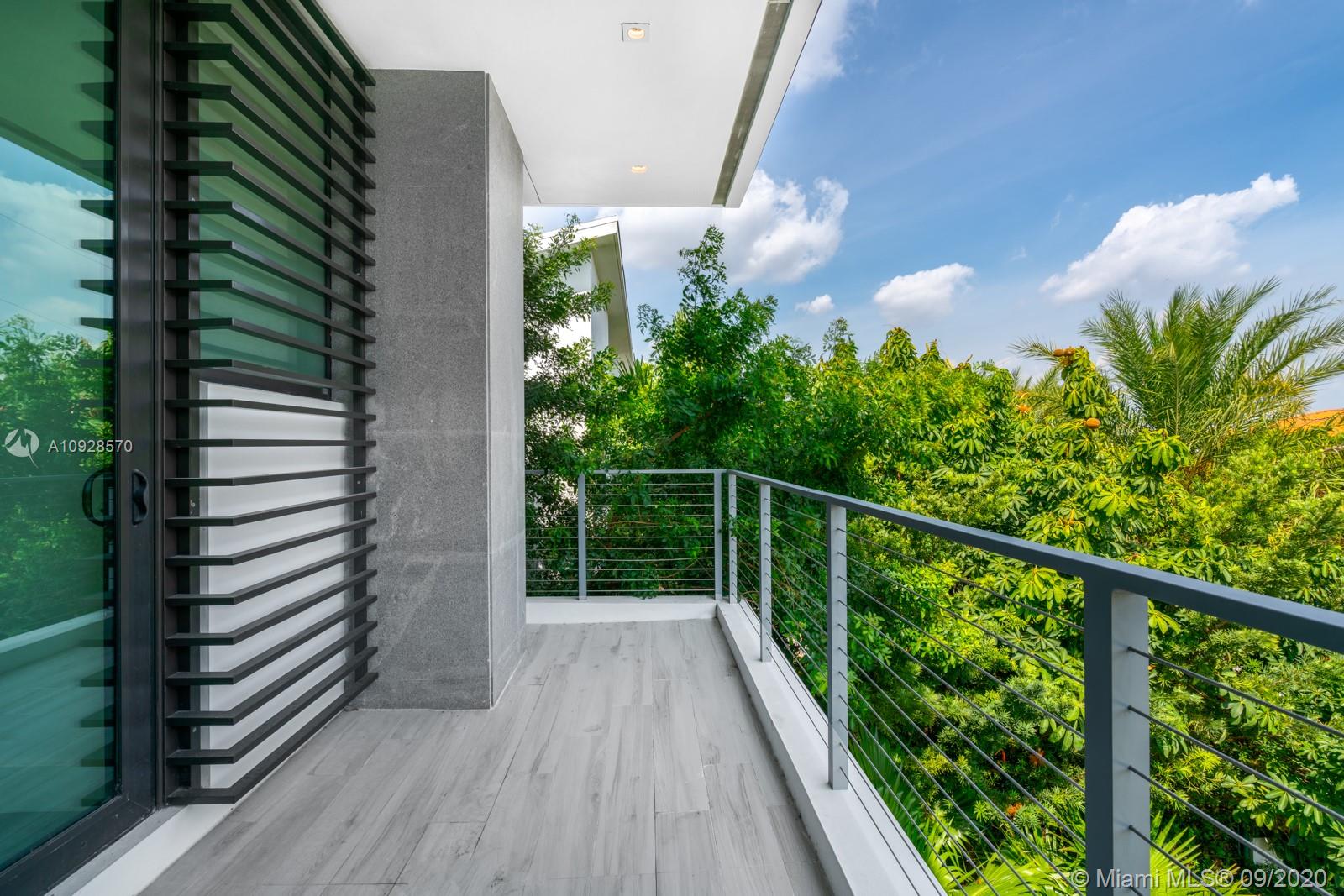 EASTERN SHORES 1ST ADDN - Residential