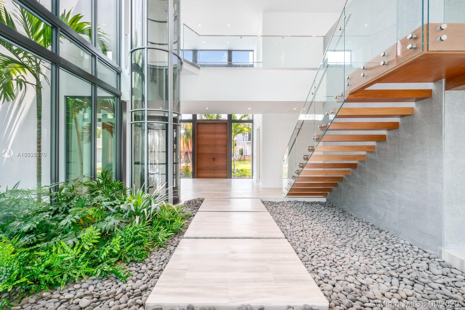 EASTERN SHORES 1ST ADDN - Residential