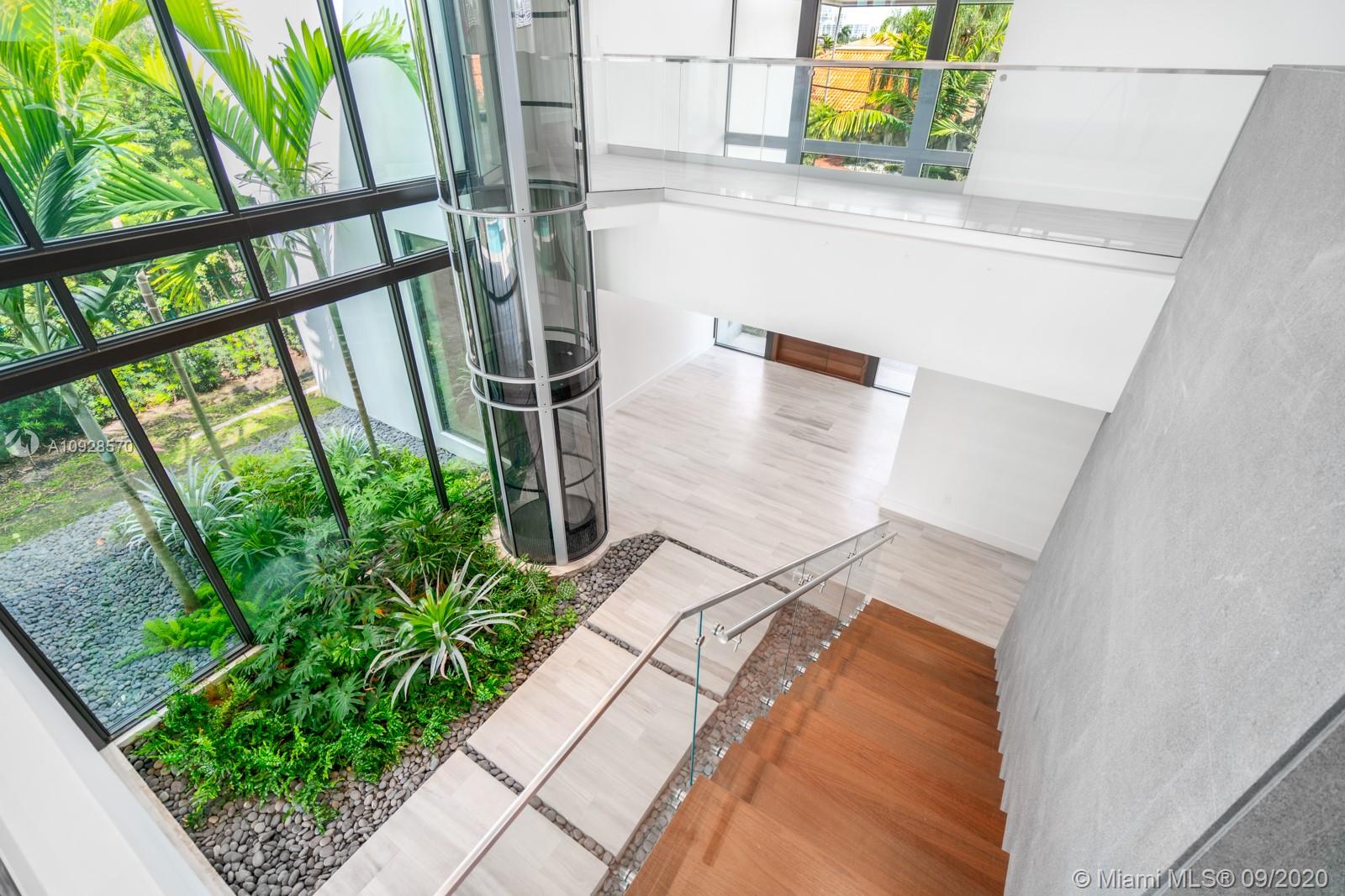 EASTERN SHORES 1ST ADDN - Residential