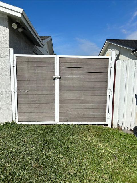 13351 SW 258th Ter 0 Homestead FL 33032