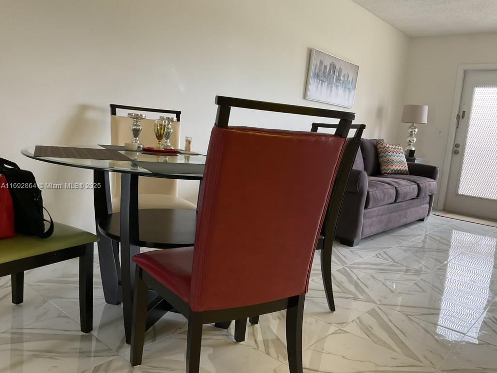 FANSHAW AT CENTURY VILLAG - Residential Lease