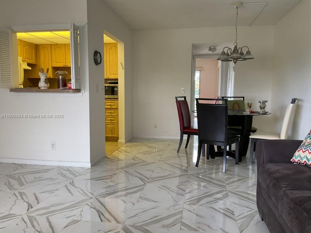 FANSHAW AT CENTURY VILLAG - Residential Lease