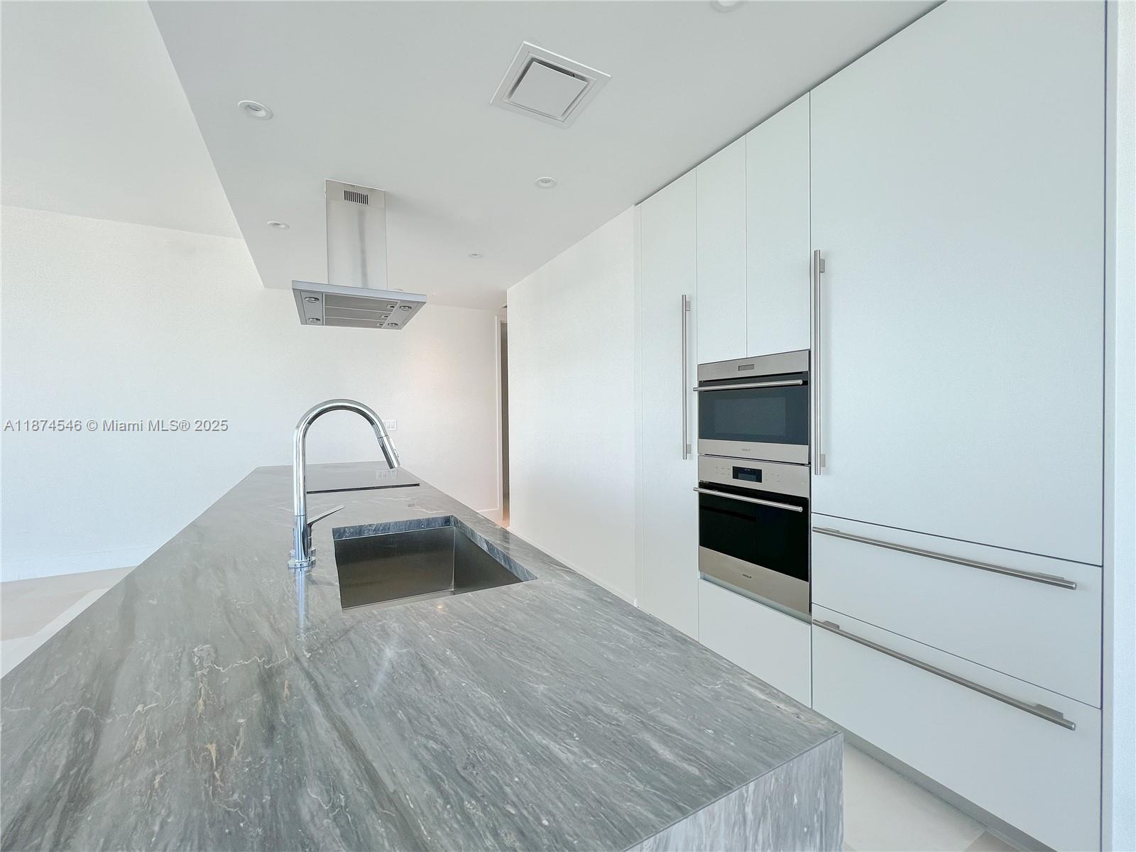 700 NE 26th Terrace 3106
