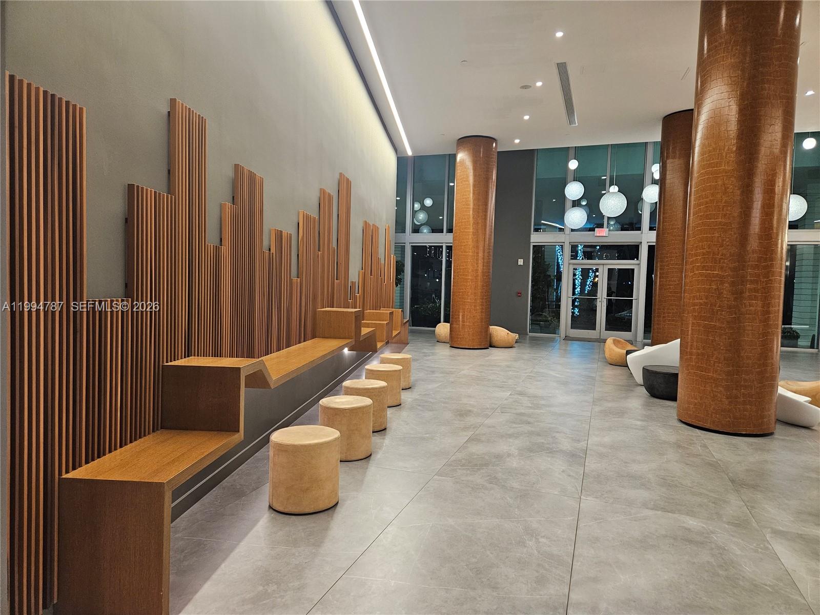 WIND CONDO - Residential Lease