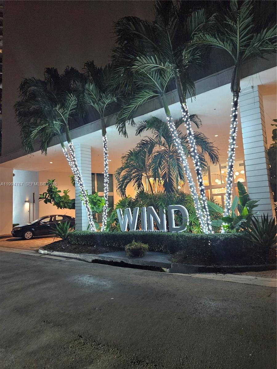 WIND CONDO - Residential Lease