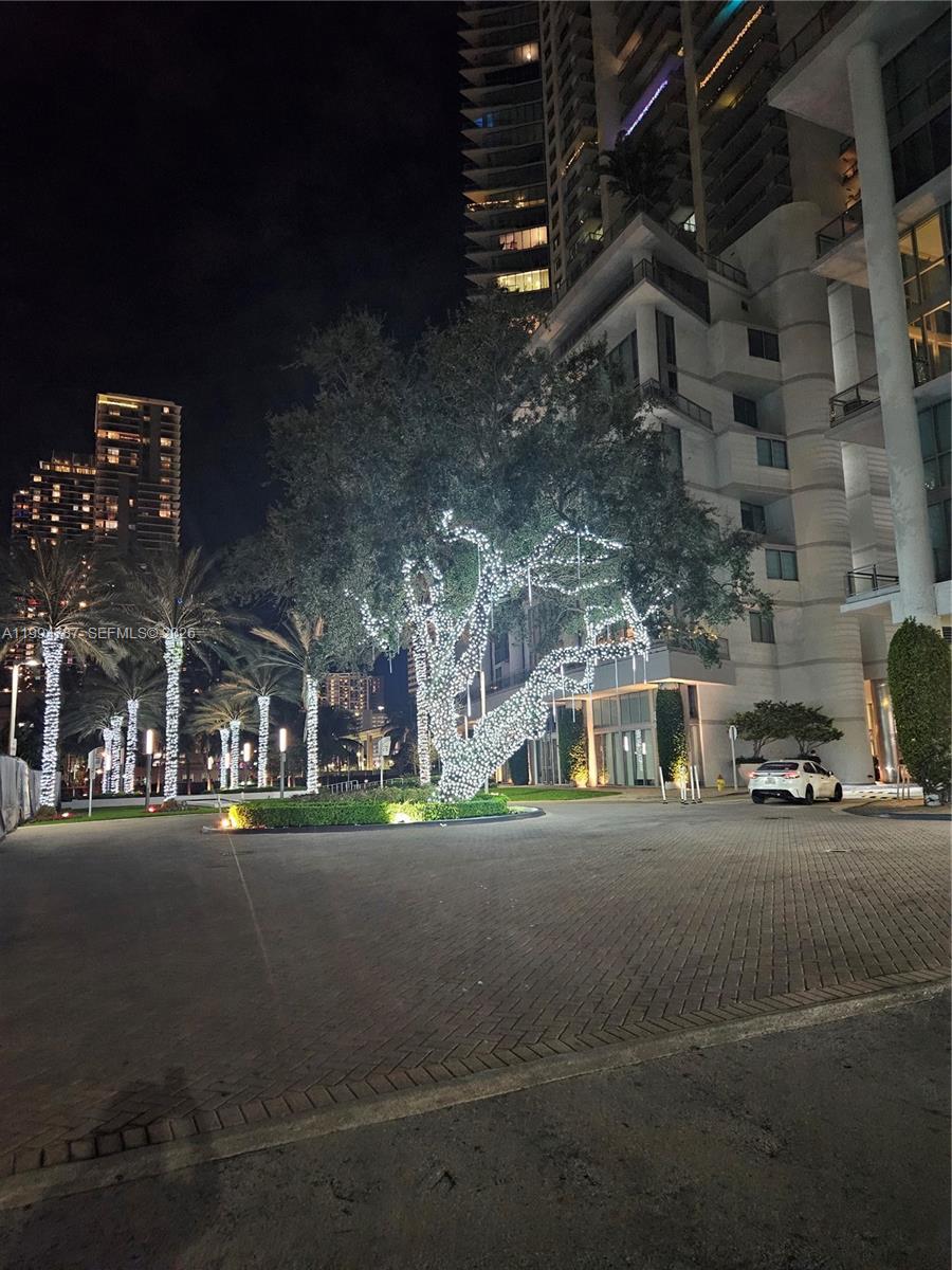 WIND CONDO - Residential Lease