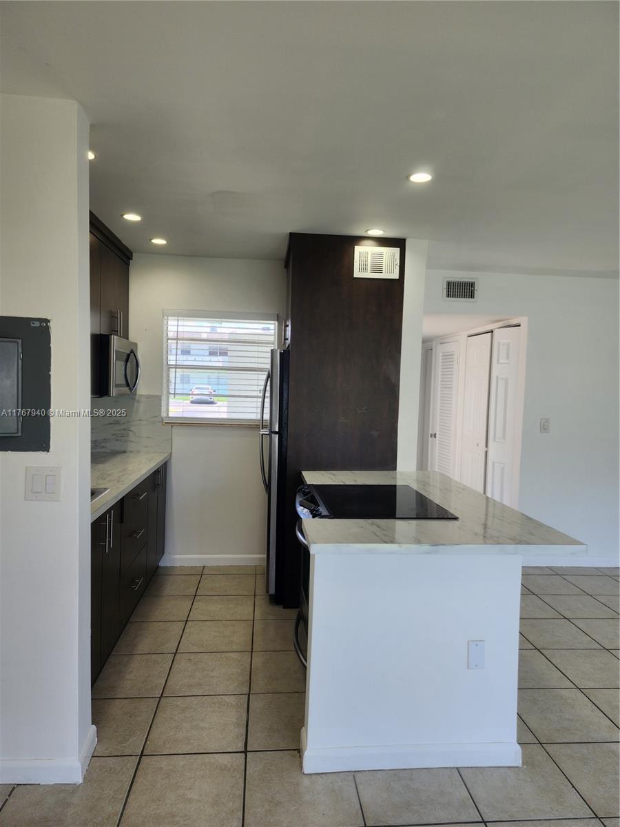 7680 Sw 82nd St H119, Miami, Broward County, Florida - 1 Bedrooms  
1 Bathrooms - 