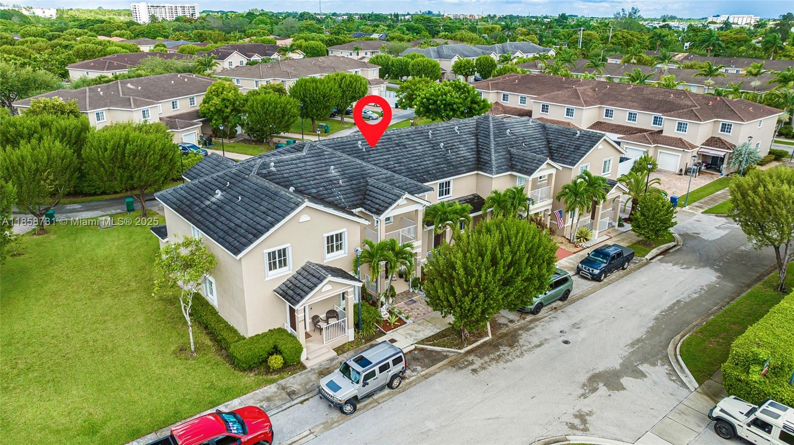 MANDARIN LAKES - Residential