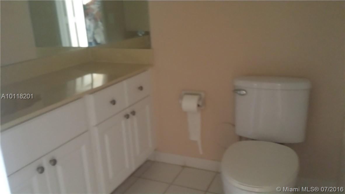 Biltmore Mansions Condo - Residential Lease