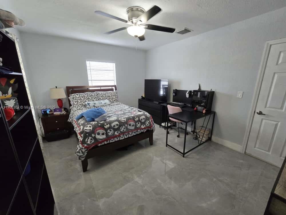 SO MIAMI HEIGHTS ADDN D - Residential