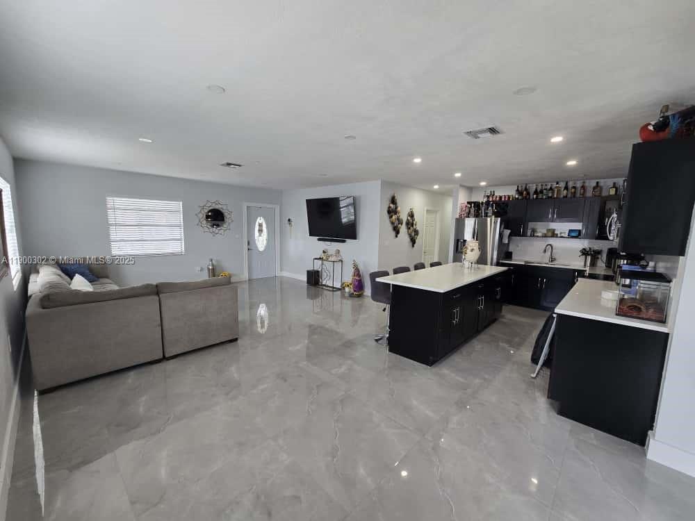SO MIAMI HEIGHTS ADDN D - Residential