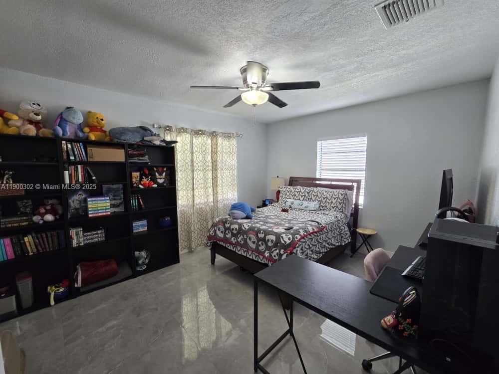 SO MIAMI HEIGHTS ADDN D - Residential