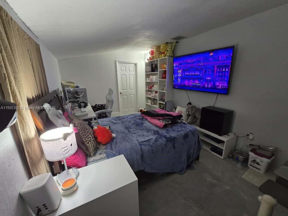 SO MIAMI HEIGHTS ADDN D - Residential