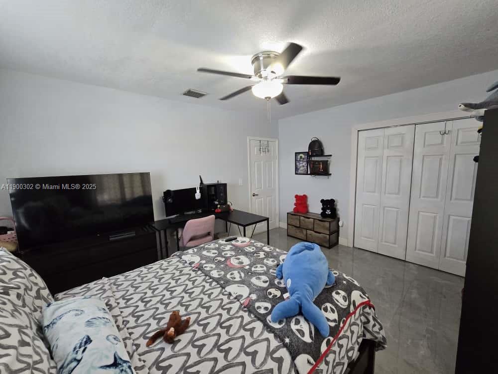 SO MIAMI HEIGHTS ADDN D - Residential
