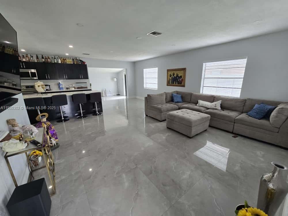 SO MIAMI HEIGHTS ADDN D - Residential