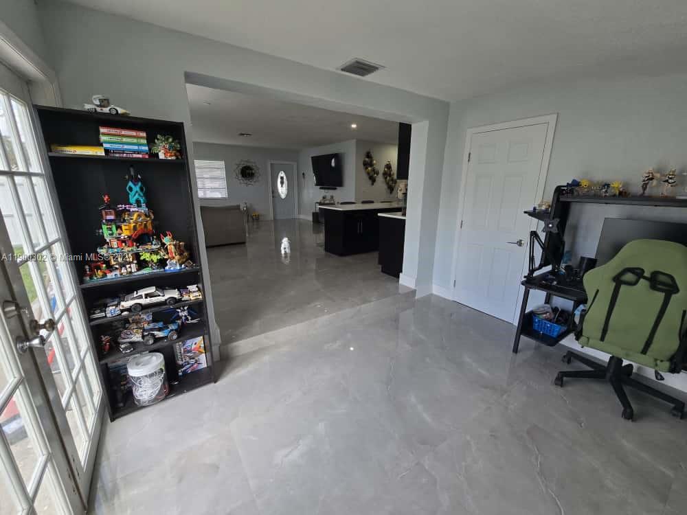 SO MIAMI HEIGHTS ADDN D - Residential