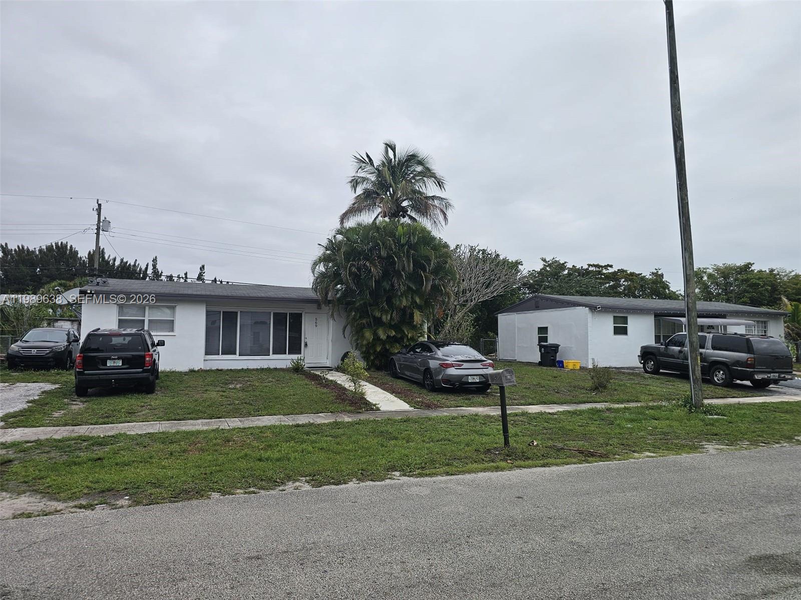 SEMINOLE MANOR 2 - Residential