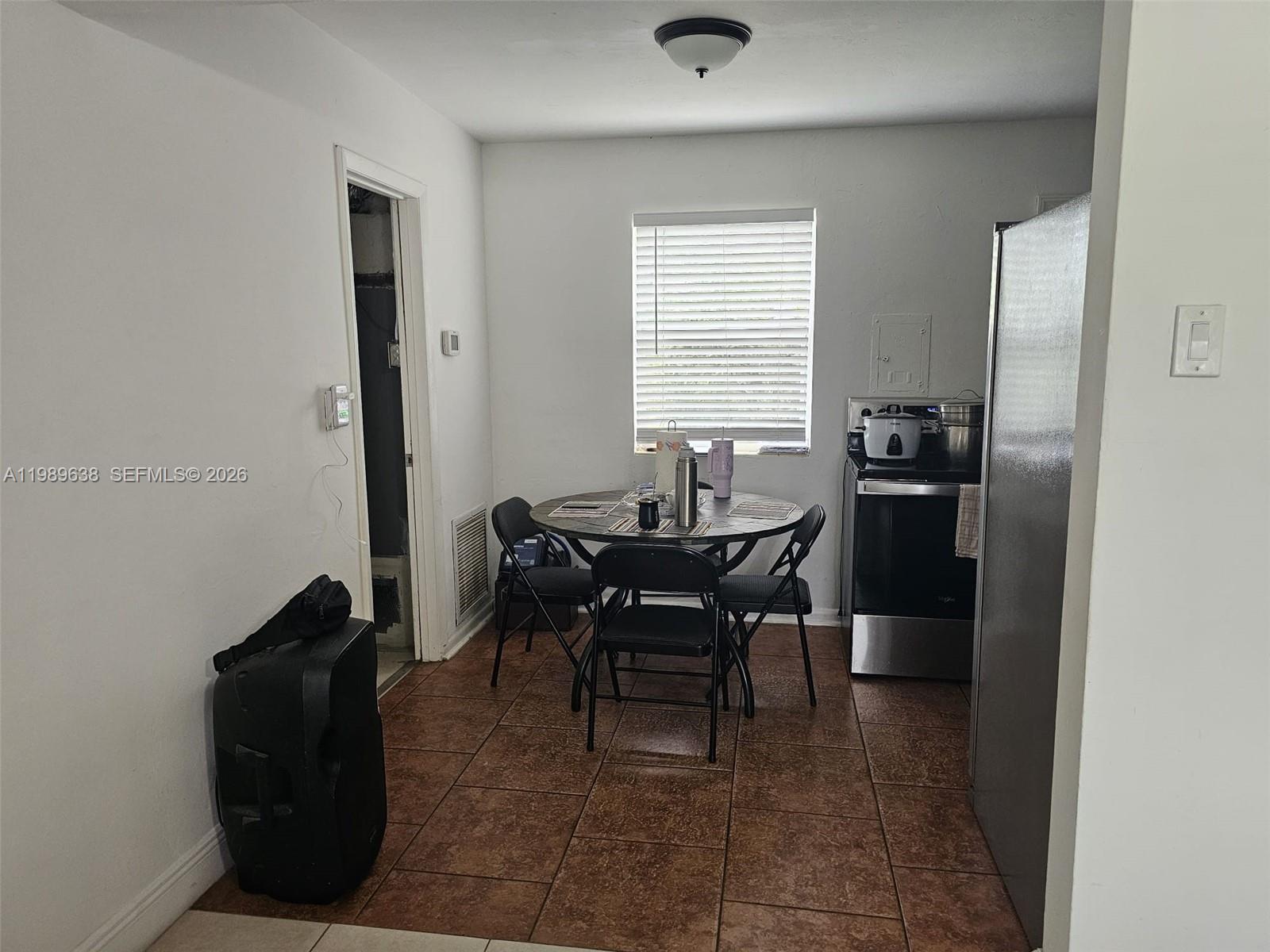 SEMINOLE MANOR 2 - Residential