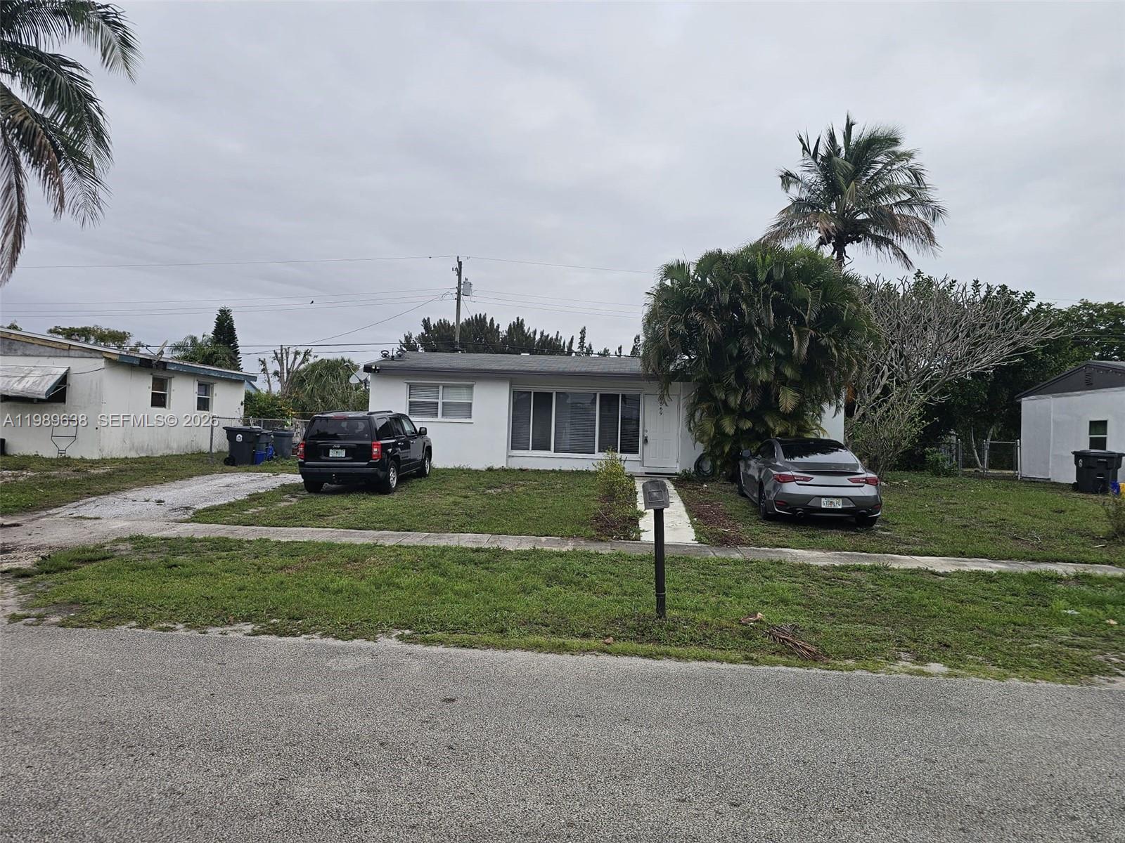 569 Tallulah Rd, Palm Beach, FL, 33462/$354,000 1 569 Tallulah Rd