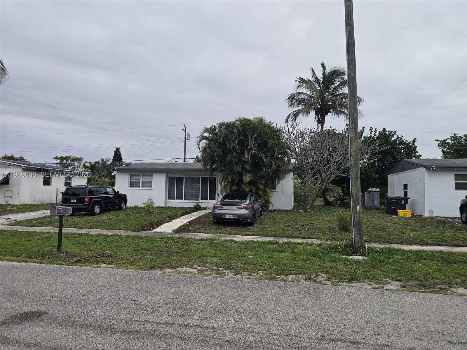 SEMINOLE MANOR 2 - Residential